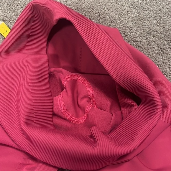 Lululemon seamless crop leggings in pink - size 6 - Picture 8 of 9